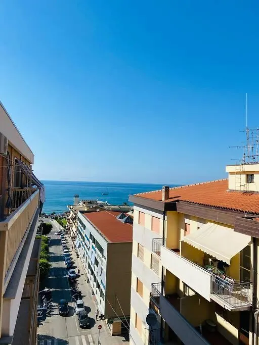Apartment Casa Di Frank: Appartamento A Due Passi Dal Mare Cefalu