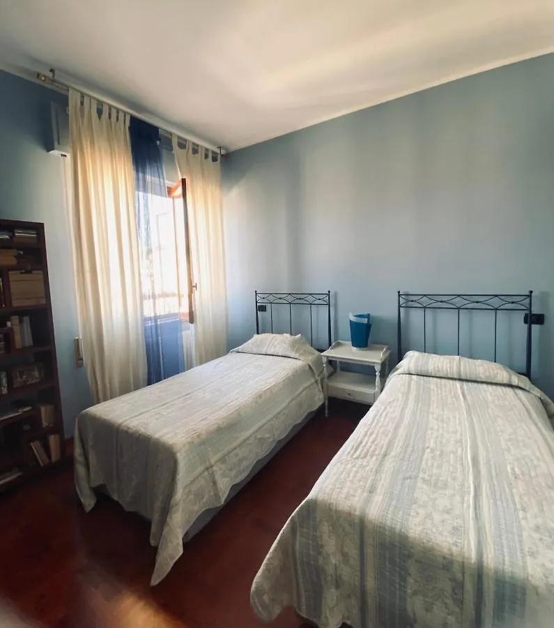 Apartment Casa Di Frank: Appartamento A Due Passi Dal Mare Cefalu
